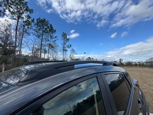 Used 2024 Subaru Crosstrek 2.0i Premium image 12