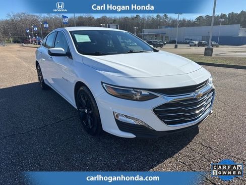 Used 2024 Chevrolet Malibu LT image 2