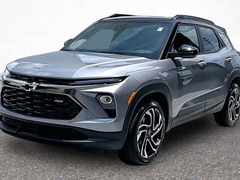 Used 2026 Chevrolet TrailBlazer RS w/ Convenience Package AWD/4WD image 4