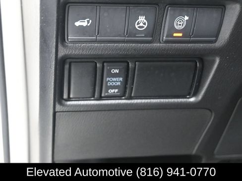 Used 2022 INFINITI QX80 Luxe w/ Cargo Package AWD/4WD image 15