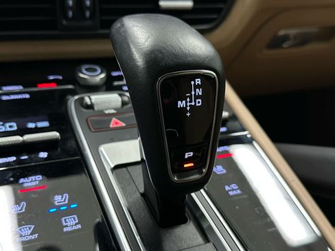 Used 2021 Porsche Cayenne GTS AWD/4WD image 28
