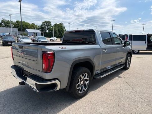 Used 2024 GMC Sierra 1500 SLT w/ SLT Premium Package AWD/4WD image 5