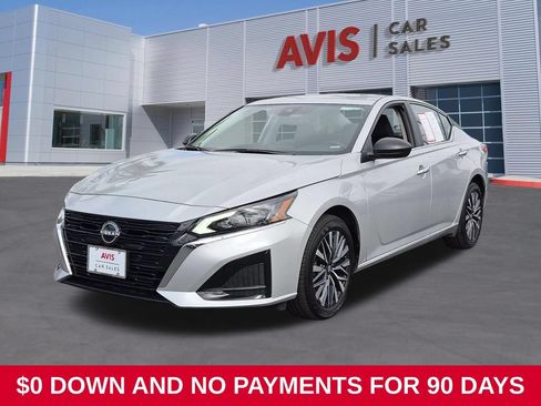 Used 2025 Nissan Altima 2.5 SV AWD/4WD image 1
