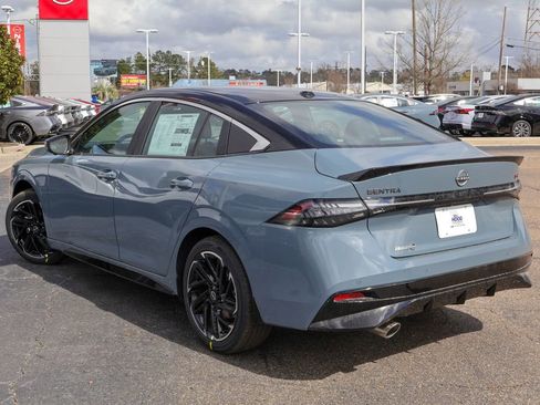 New 2026 Nissan Sentra SR image 2