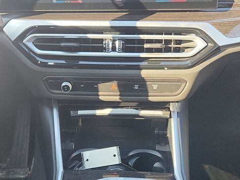 Used 2023 BMW 330i xDrive Sedan w/ Premium Package image 18