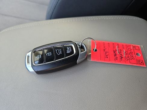 Used 2020 Hyundai Santa Fe SEL w/ Convenience Package image 28