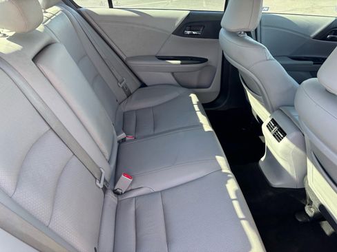 Used 2014 Honda Accord EX-L image 17
