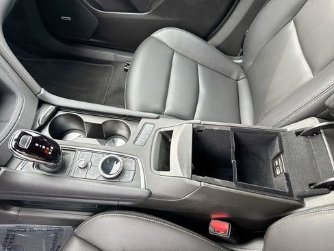 Used 2024 Cadillac XT6 Luxury image 24