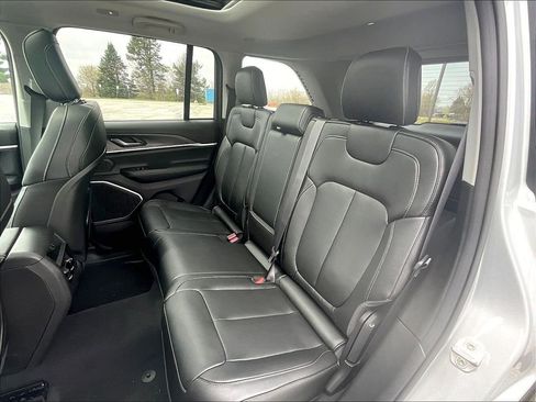 New 2024 Jeep Grand Cherokee Limited 4xe AWD/4WD image 15