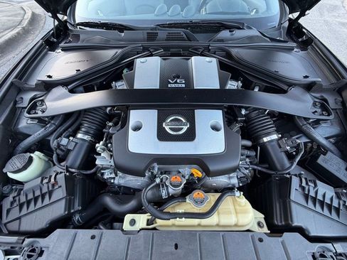 Used 2016 Nissan 370Z Touring Sport image 16