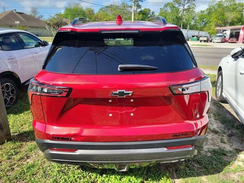 Used 2026 Chevrolet Equinox ACTIV w/ Convenience Package III image 8