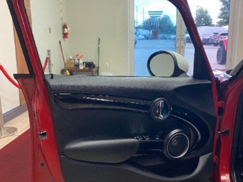 Used 2015 MINI Cooper S FWD image 9