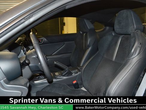 Used 2023 Toyota GR86 Premium RWD image 5