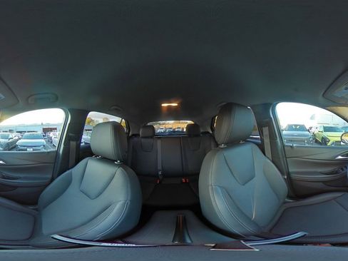 Used 2025 Buick Encore GX Preferred image 36