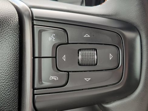 Used 2024 GMC Sierra 1500 AT4 w/ Technology Package AWD/4WD image 13