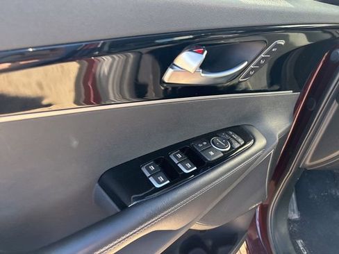 Used 2019 Kia Sorento SX w/ SX Touring Package image 14