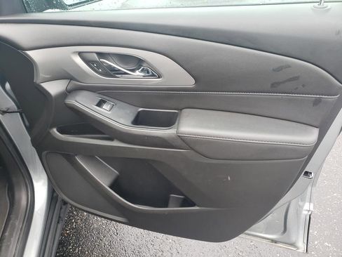 Used 2023 Chevrolet Traverse LT image 26