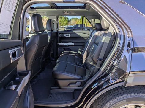 Certified 2023 Ford Explorer XLT w/ Equipment Group 202A image 30