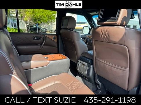 Used 2017 INFINITI QX80 Limited AWD/4WD image 22