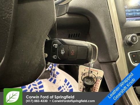 Used 2016 Ford Fusion SE w/ Equipment Group 202A image 25