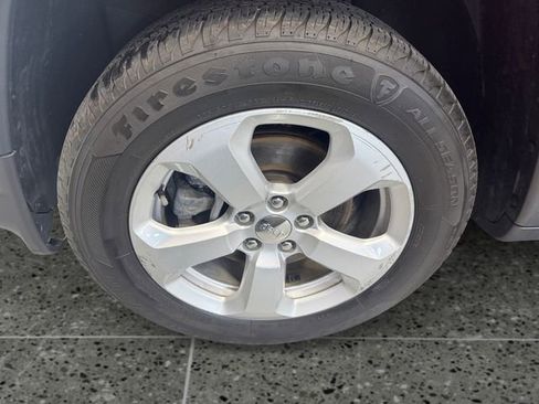 Used 2019 Jeep Compass Latitude AWD/4WD image 24