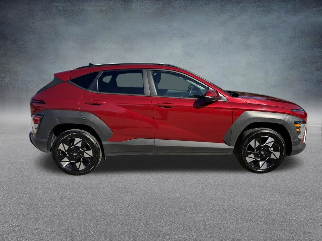 Used 2025 Hyundai Kona SEL AWD/4WD image 7