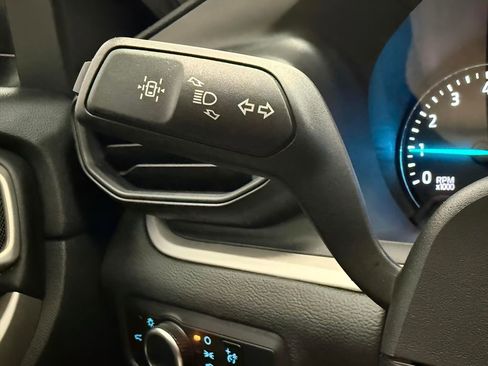 Used 2023 Ford Explorer XLT image 16