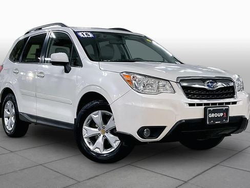 Used 2016 Subaru Forester 2.5i Limited AWD/4WD image 3
