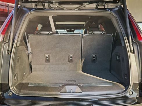 Used 2021 Cadillac Escalade Premium Luxury w/ Driver Assist Tech Package image 19