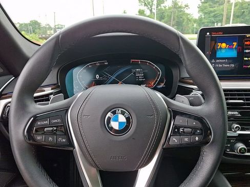 Used 2023 BMW 530i w/ Premium Package RWD image 23