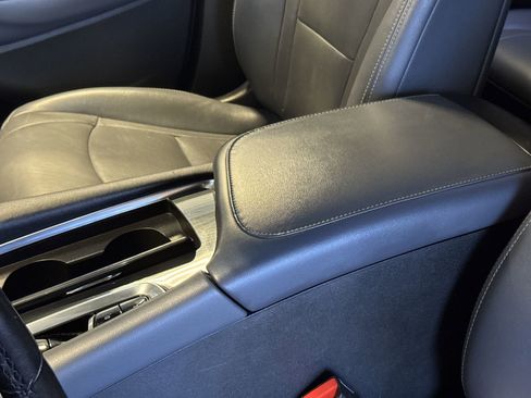 Used 2024 Buick Enclave Premium image 20