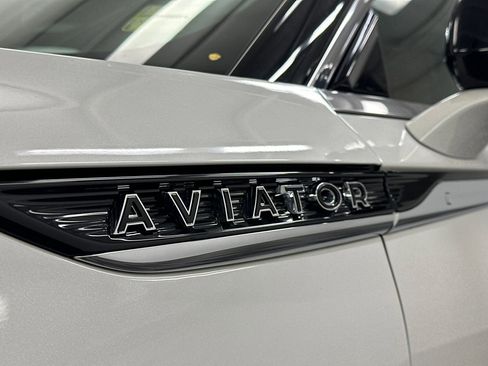 Certified 2023 Lincoln Aviator Black Label w/ Dynamic Handling Package image 15