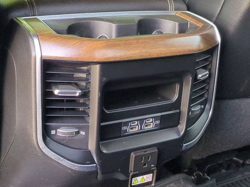 Used 2022 RAM 2500 Laramie AWD/4WD image 24