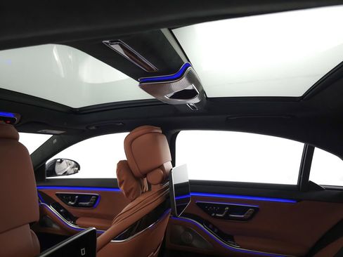 Used 2023 Mercedes-Benz S 580 4MATIC Sedan image 27
