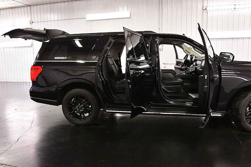 Used 2023 Ford Expedition Max XLT AWD/4WD image 33
