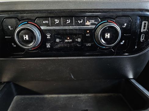 Used 2022 Chevrolet Silverado 1500 LT Trail Boss image 20