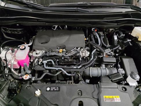 Used 2023 Toyota Sienna XLE FWD image 27
