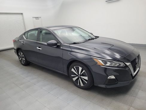 Used 2022 Nissan Altima 2.5 SV image 11