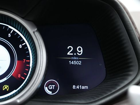 Used 2019 Aston Martin DB11 Volante RWD image 31