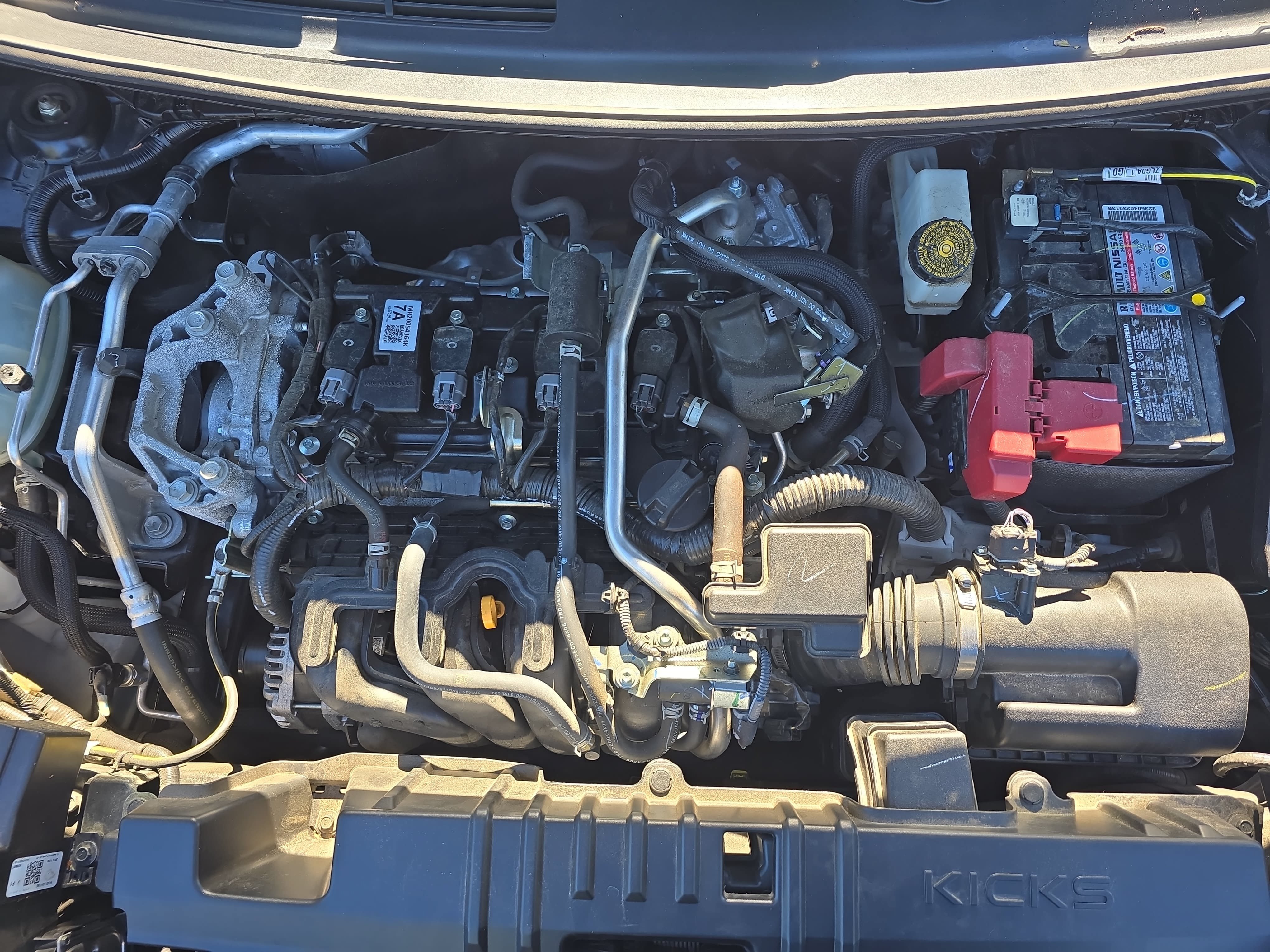 Used 2025 Nissan Kicks SR FWD image 29