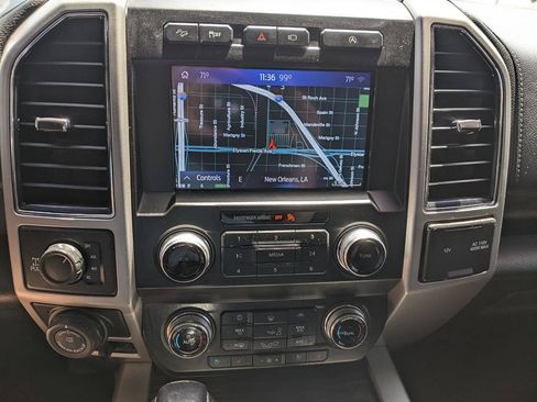 Used 2020 Ford F150 Lariat w/ Equipment Group 502A Luxury AWD/4WD image 12