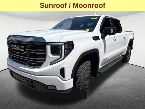 Used 2024 GMC Sierra 1500 AT4 w/ Technology Package AWD/4WD image 5