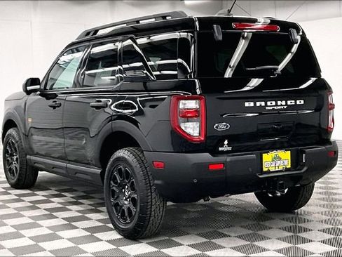 Used 2025 Ford Bronco Sport Badlands image 3