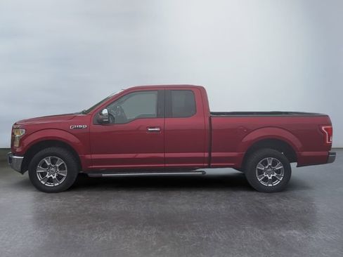 Used 2015 Ford F150 XLT w/ Equipment Group 301A Mid RWD image 2