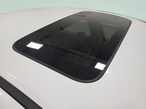 Used 2016 Honda Accord EX-L image 9