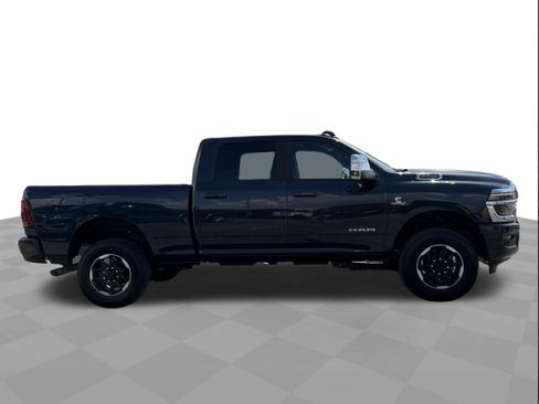 Used 2025 RAM 2500 Laramie AWD/4WD image 6