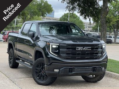 Used 2024 GMC Sierra 1500 Elevation w/ LPO, Elevation Black Package