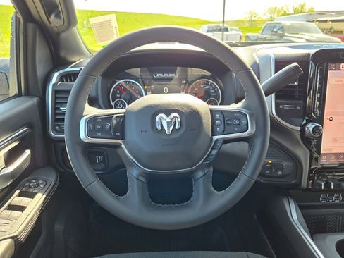 New 2026 RAM 2500 Big Horn AWD/4WD image 17