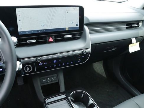 New 2026 Hyundai Ioniq 5 SEL image 13