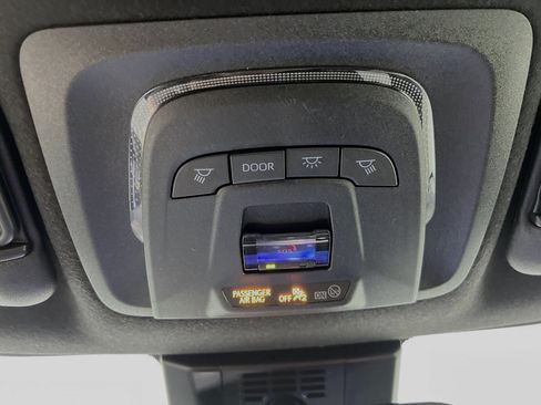 Used 2025 Toyota Corolla SE FWD image 21